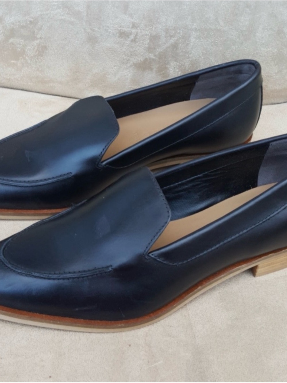Everlane Black Leather Slip-On Loafers